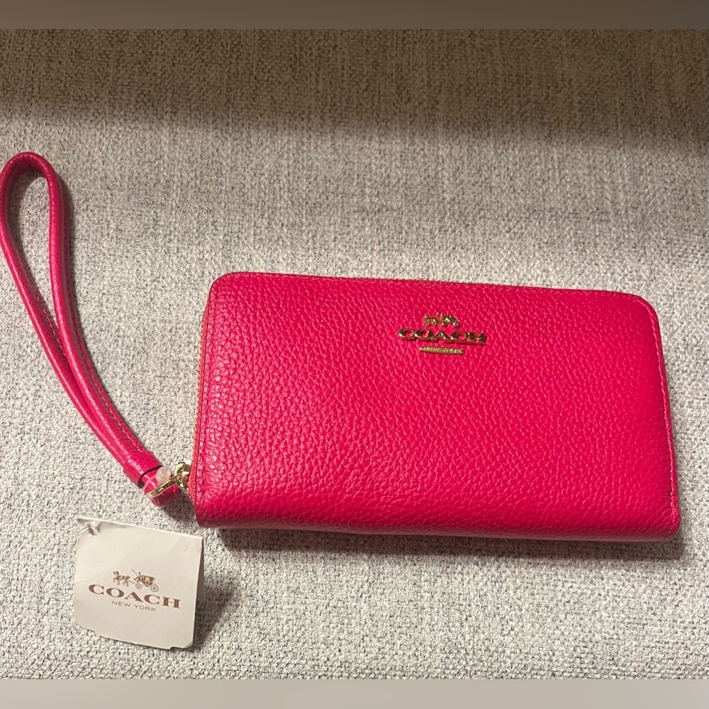 Coach Corner Zip Wristlet, NWT